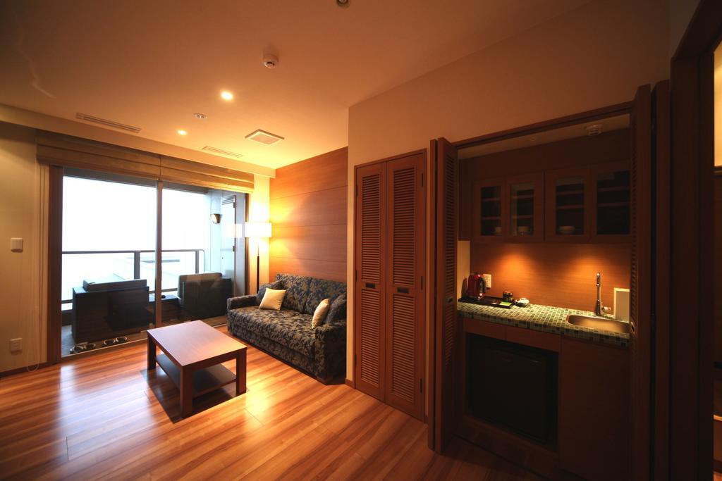 Amane Resort Seikai Beppu Ruang foto A suite at the hotel