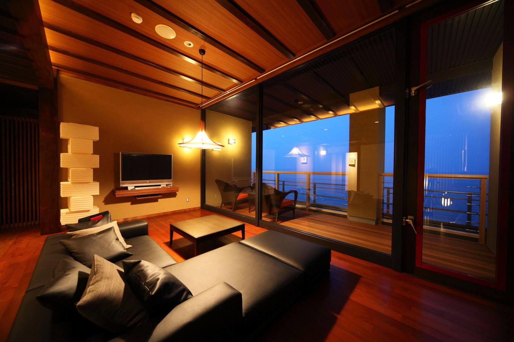 Amane Resort Seikai Beppu Bagian luar foto A suite at the hotel