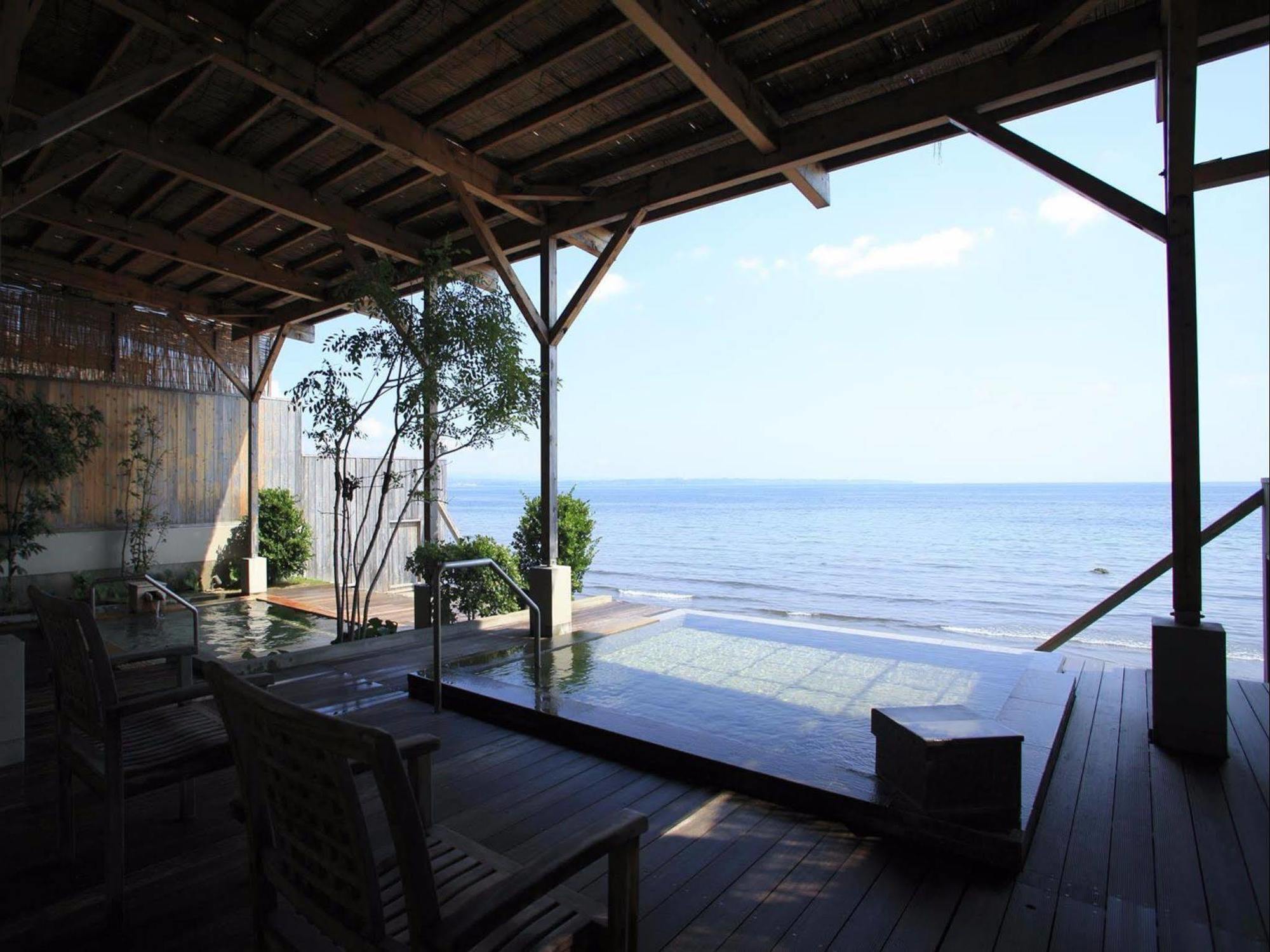 Amane Resort Seikai Beppu Bagian luar foto View of the beach from the restaurant