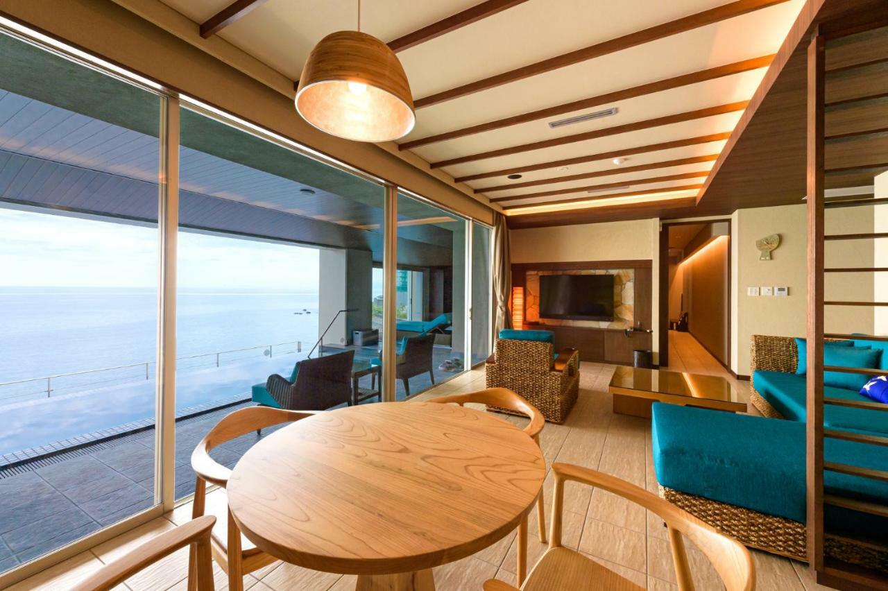Amane Resort Seikai Beppu Bagian luar foto The interior of a suite